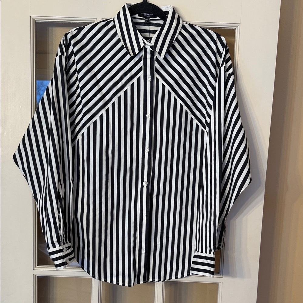 NWT Express Bofriend Shirt Black and White Striped size S